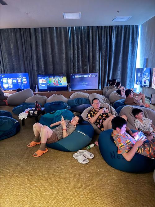 操人妻少妇av在线的相关介绍