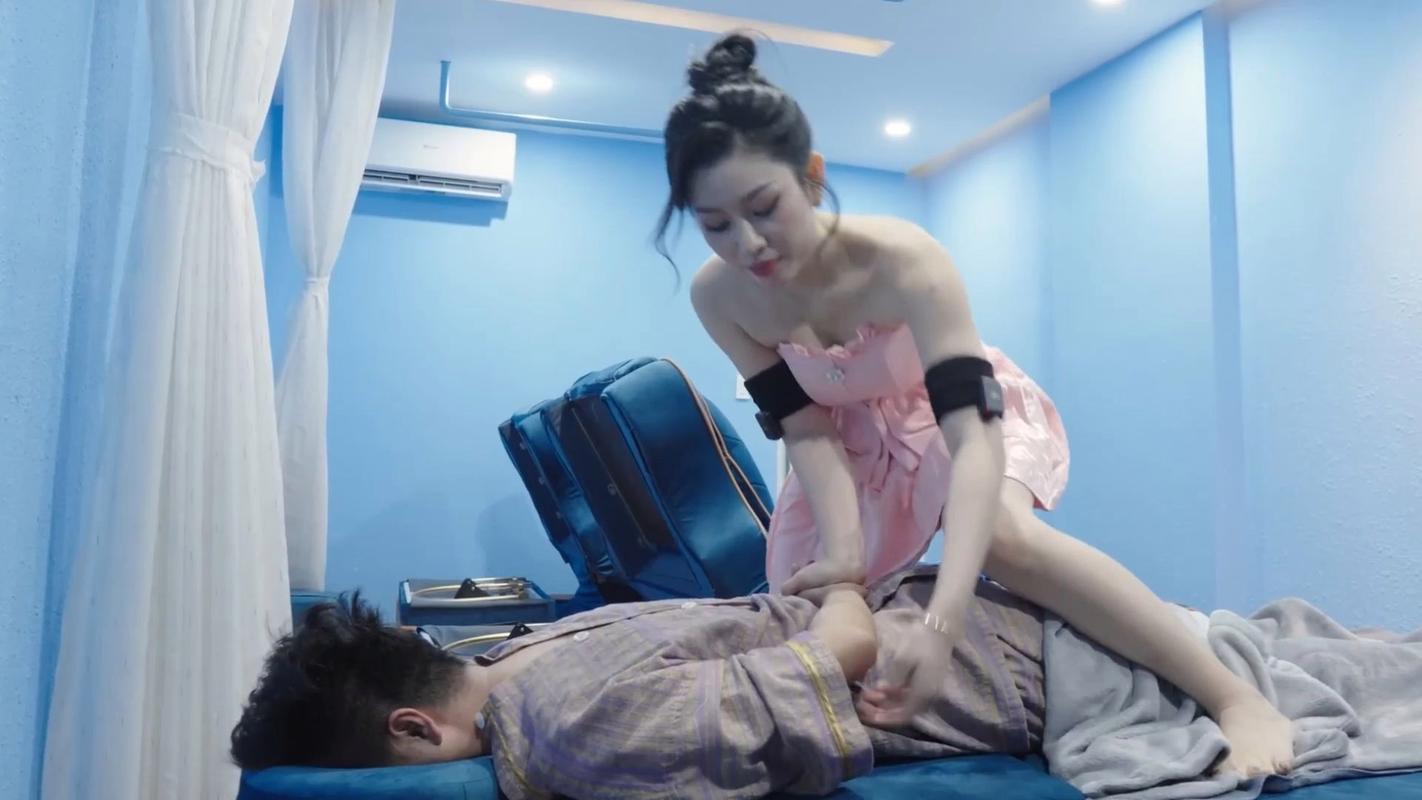 按摩人妻在线观看的相关介绍