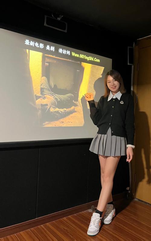 裸体按摩三级电影的相关介绍