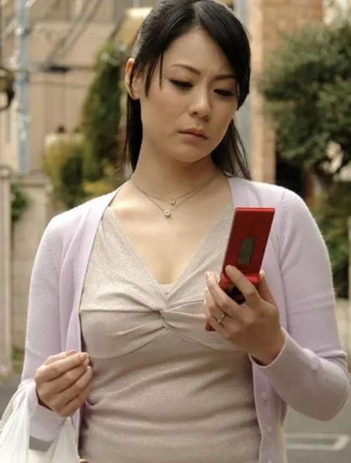 夜夜影院的相关介绍
