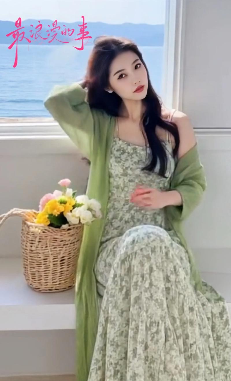 操处女b的相关介绍