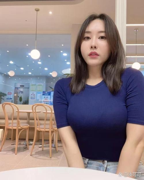 亚洲少妇逼一区二的相关介绍