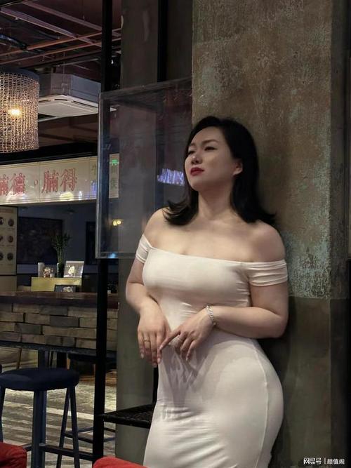 熟女骚话的相关介绍