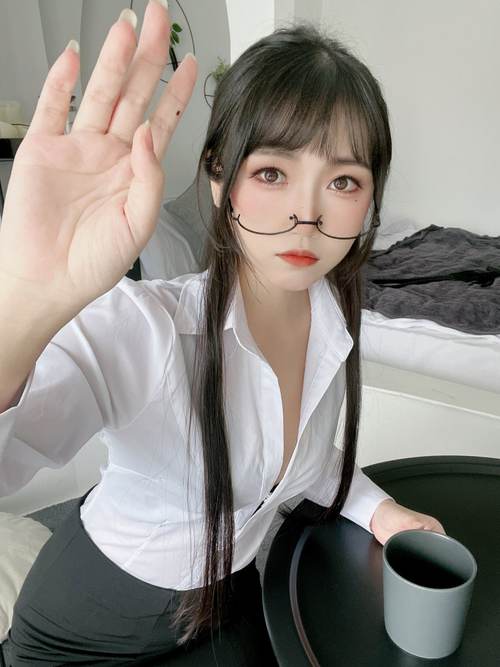 一级黄片少妇的相关介绍