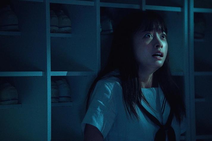 爆操风骚女老师的相关介绍