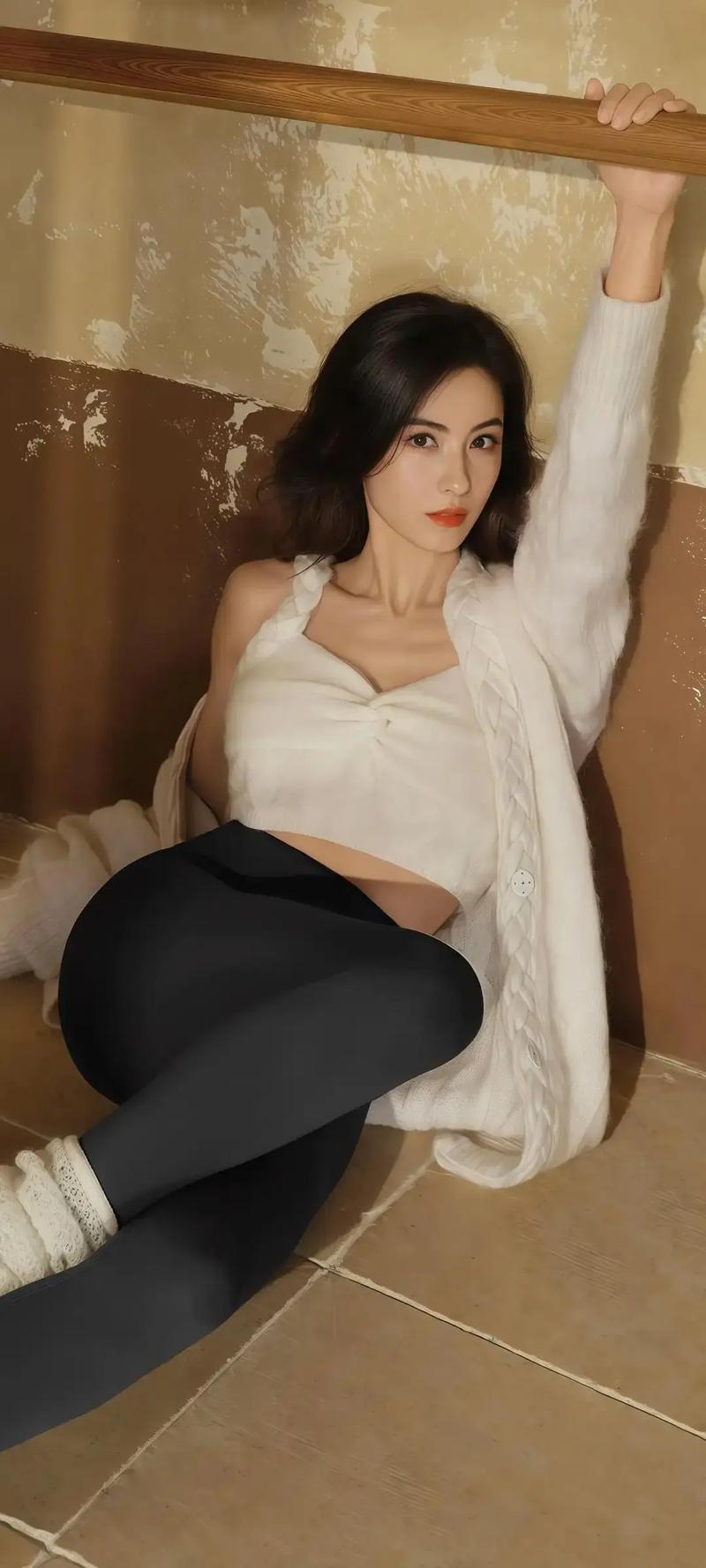 少妇久久久久久被弄高潮av的相关介绍