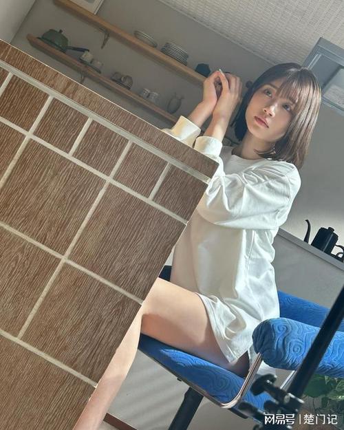 少妇被粗大的猛烈进出白浆av的相关介绍