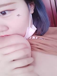 操美女操出白浆的相关介绍