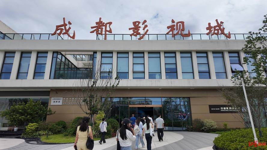 久久久av色婷婷的相关介绍