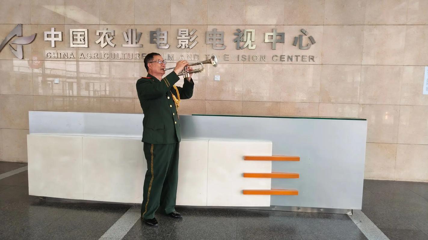 福利区午夜的相关介绍