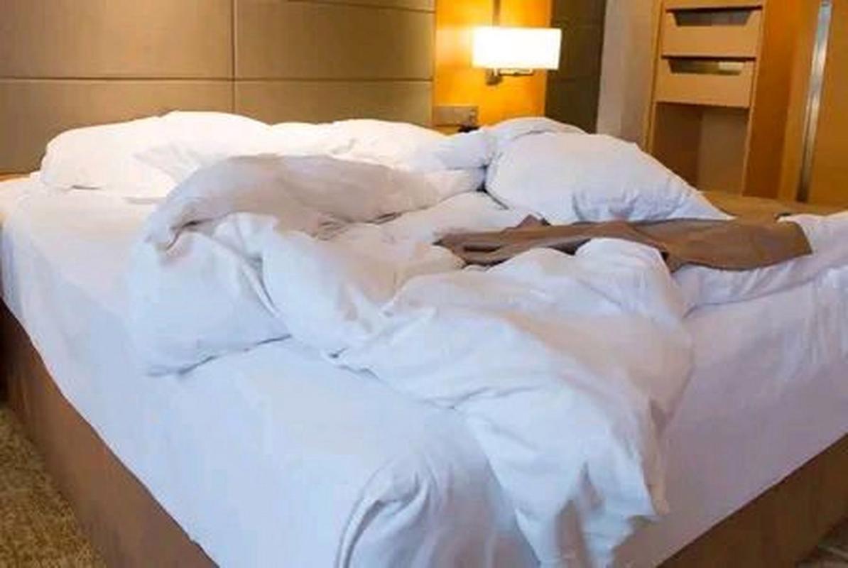 丰满的女秘书在线观看的相关介绍
